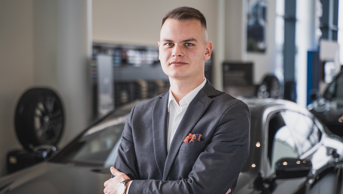 Adrian Dębosz Doradca Sprzedaży Korporacyjnej